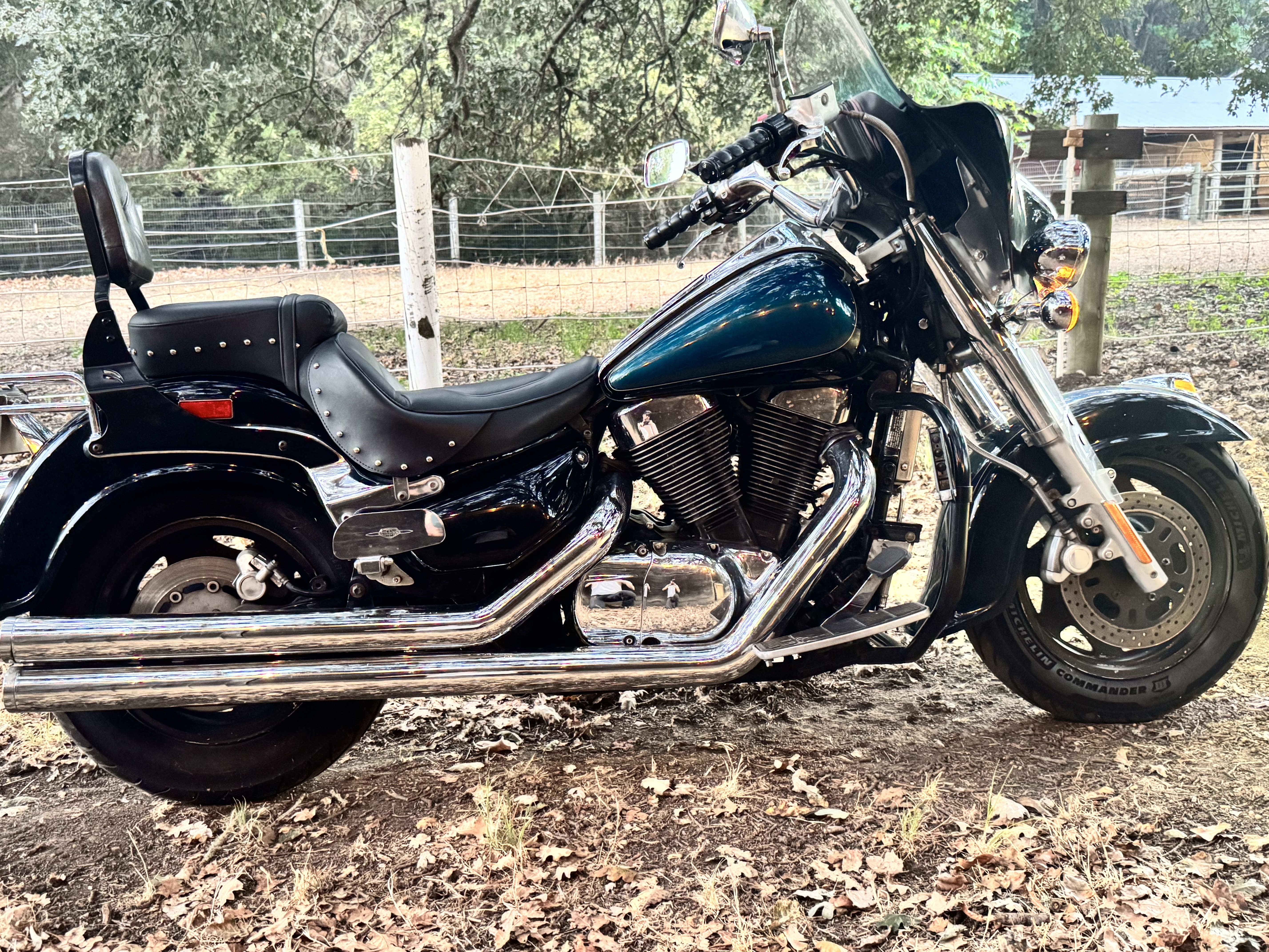 1999 Suzuki INTRUDER 1500VL in atascader CA