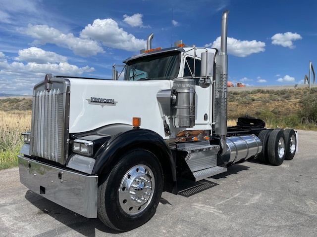 2003 KENWORTH W900 in Salt Lake City, UT