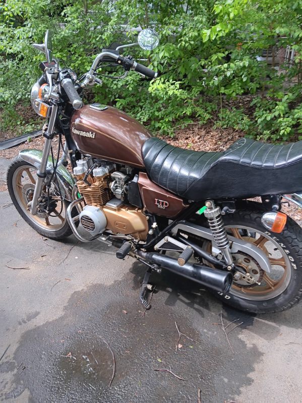 1983 Kawasaki KZ 550 550 in Park Forest, IL
