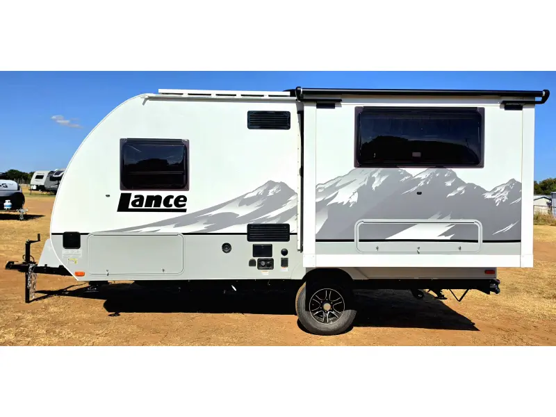 2027 Lance Lance 1575