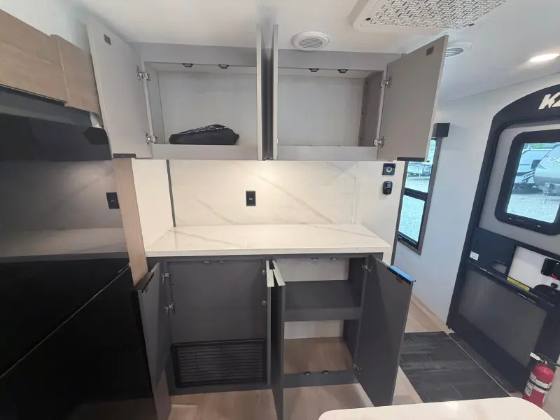 2026 KZ RV Domani DM323RL