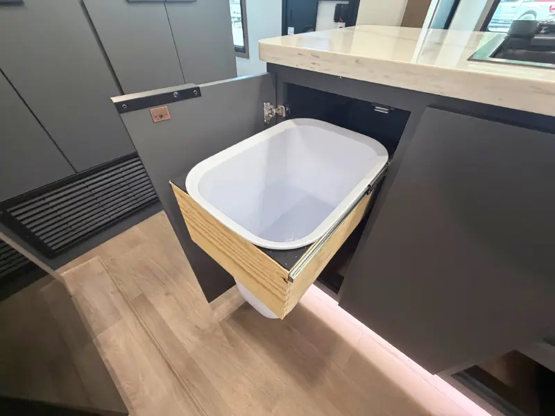 2026 KZ RV Domani DM323RL