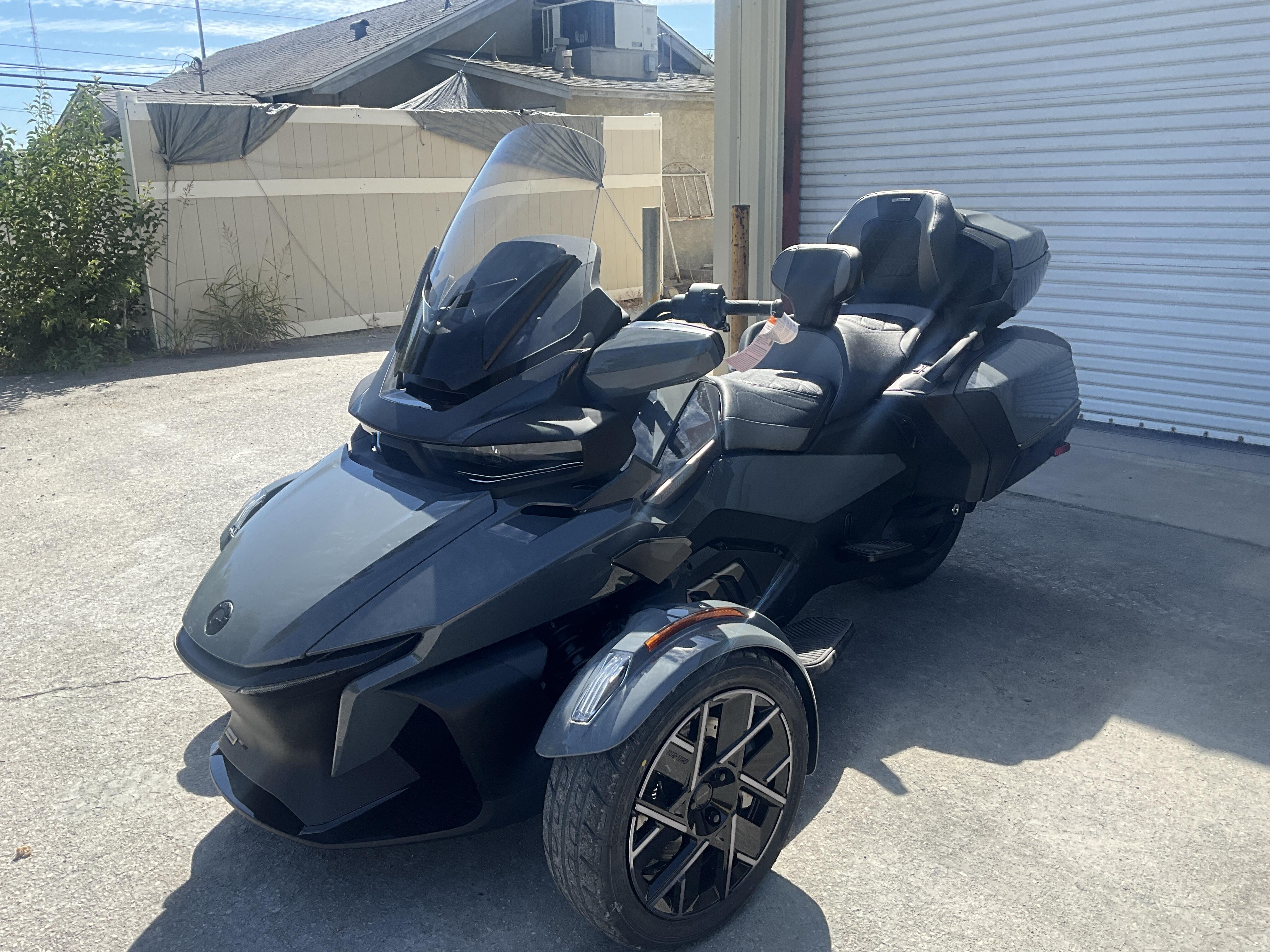 2027 Can-Am SPYDER RT 1330 SEA TO SKY SEA-TO-SKY in Modesto, CA