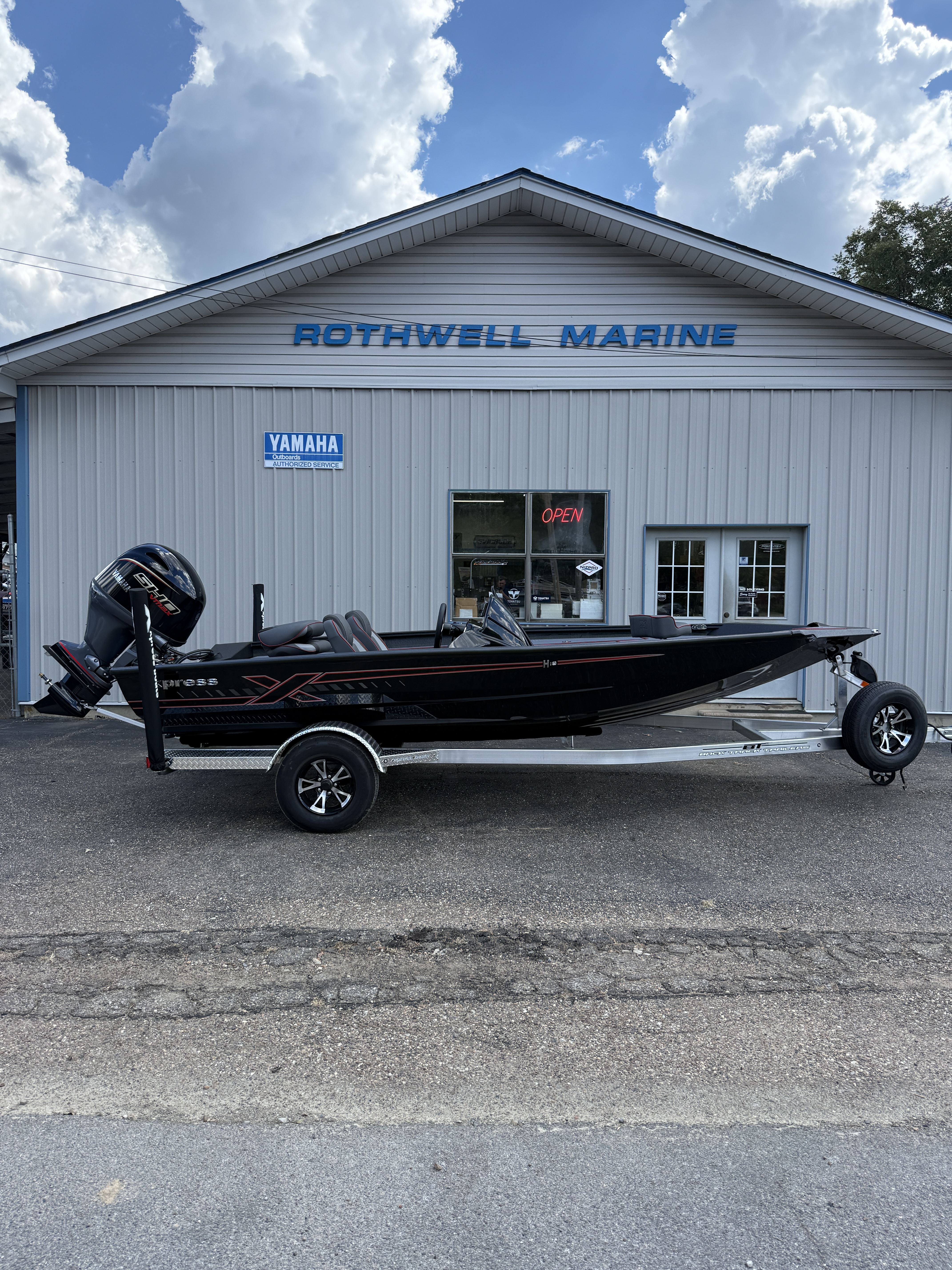 2027 Xpress HYPER-LIFT BASS H18 in hope AR