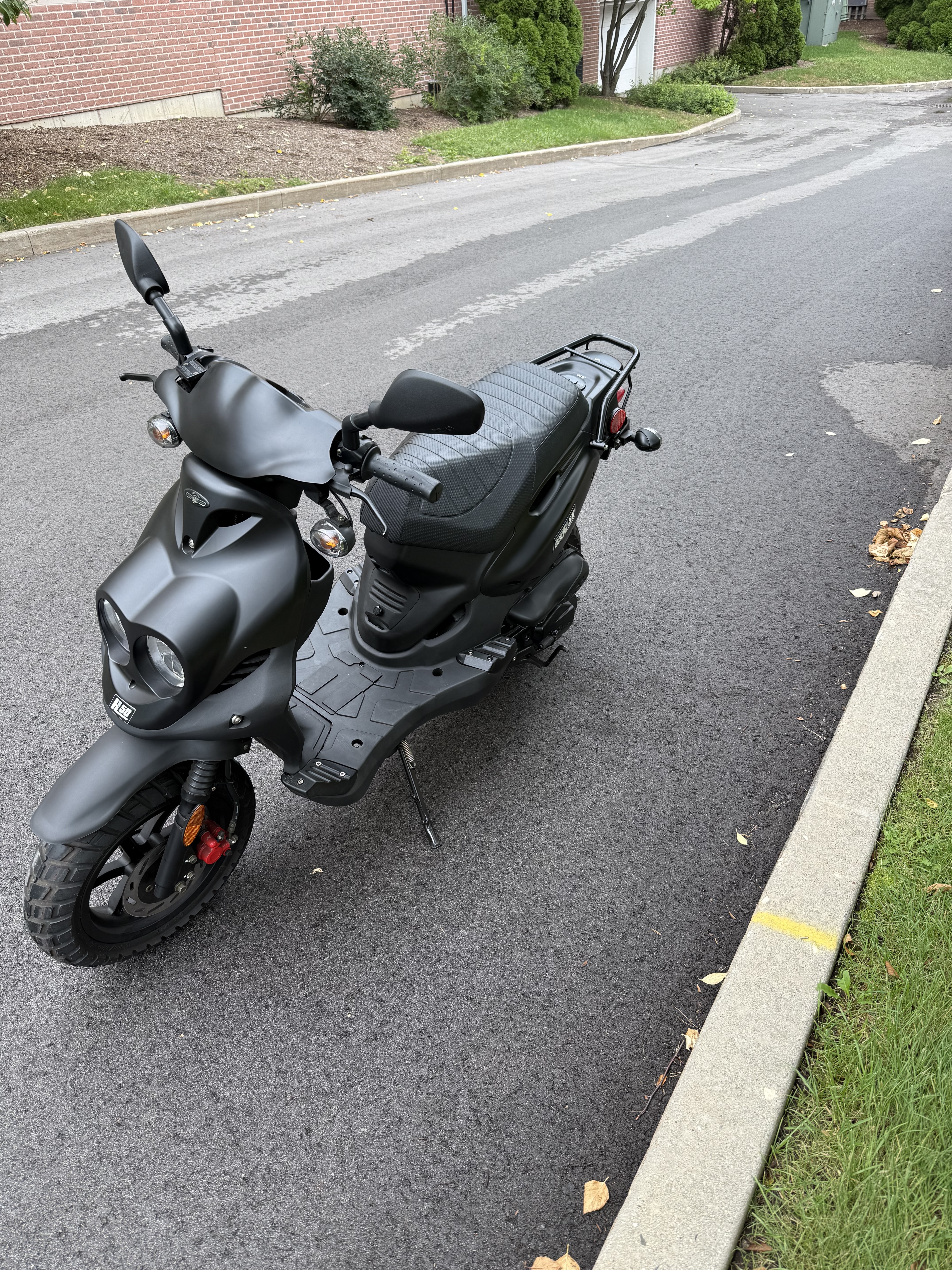 2018 Genuine Scooter Company ROUGHHOUSE 50 50 in Kenosha, WI