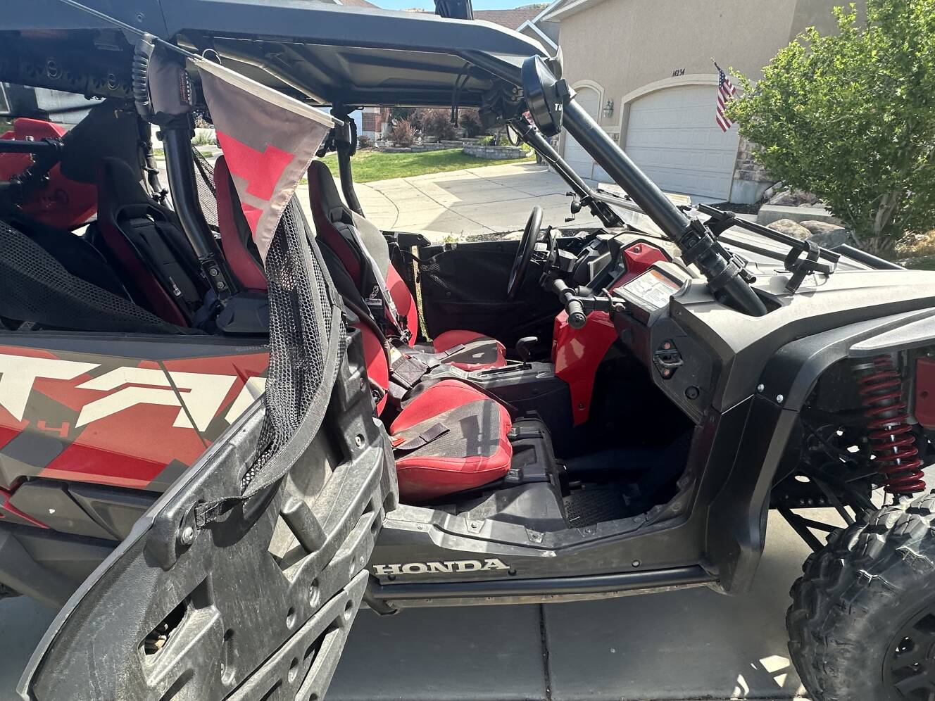 A photo of this 2020 Honda TALON 1000