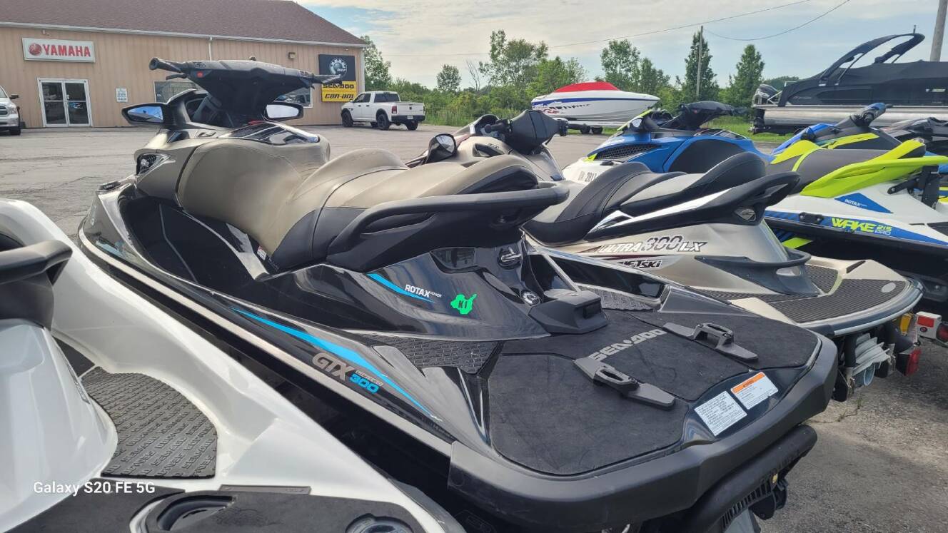 A photo of this 2016 Sea-Doo GTX Limited 300