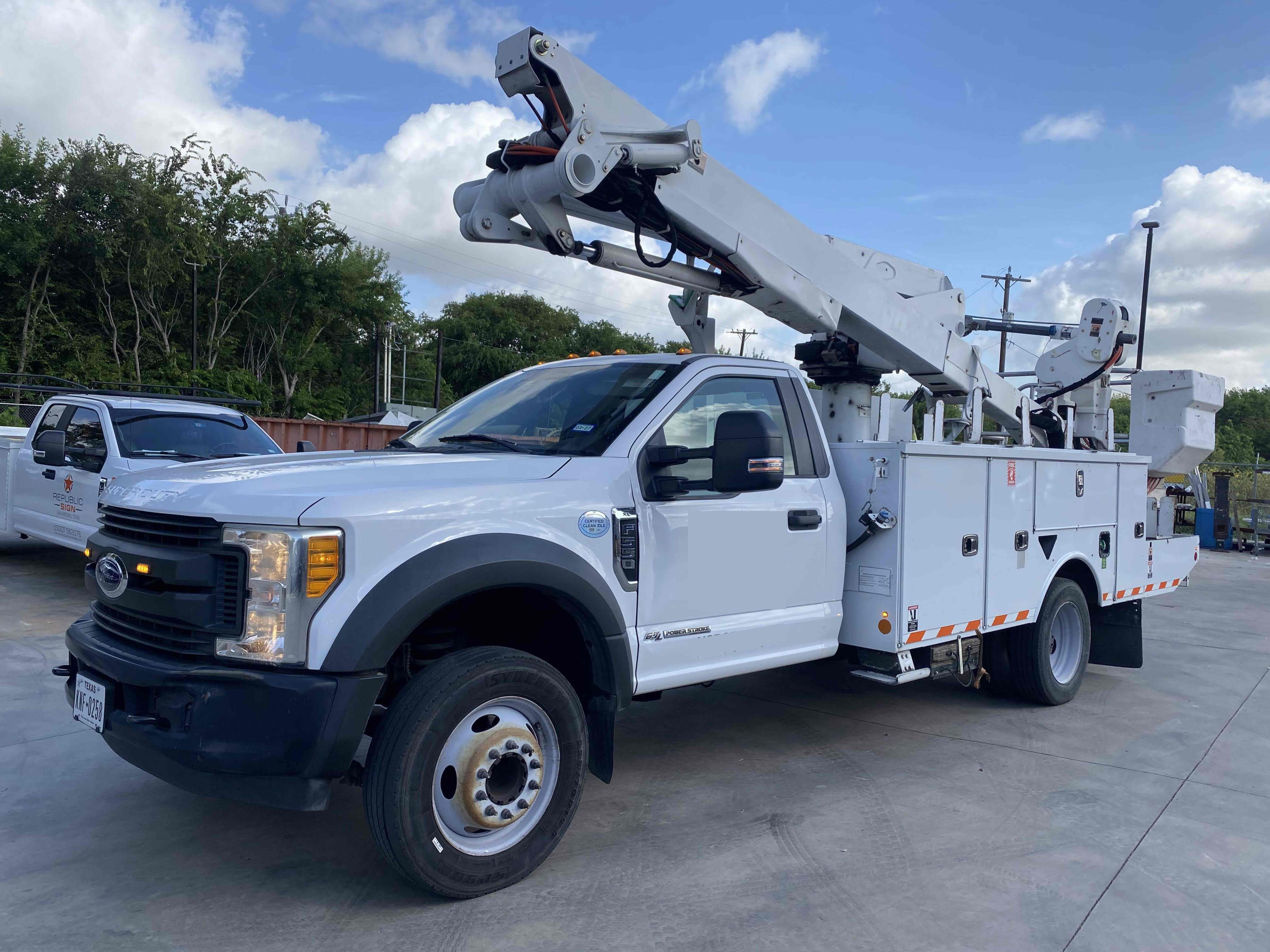 2017 ALTEC AT48P in San Antonio, TX