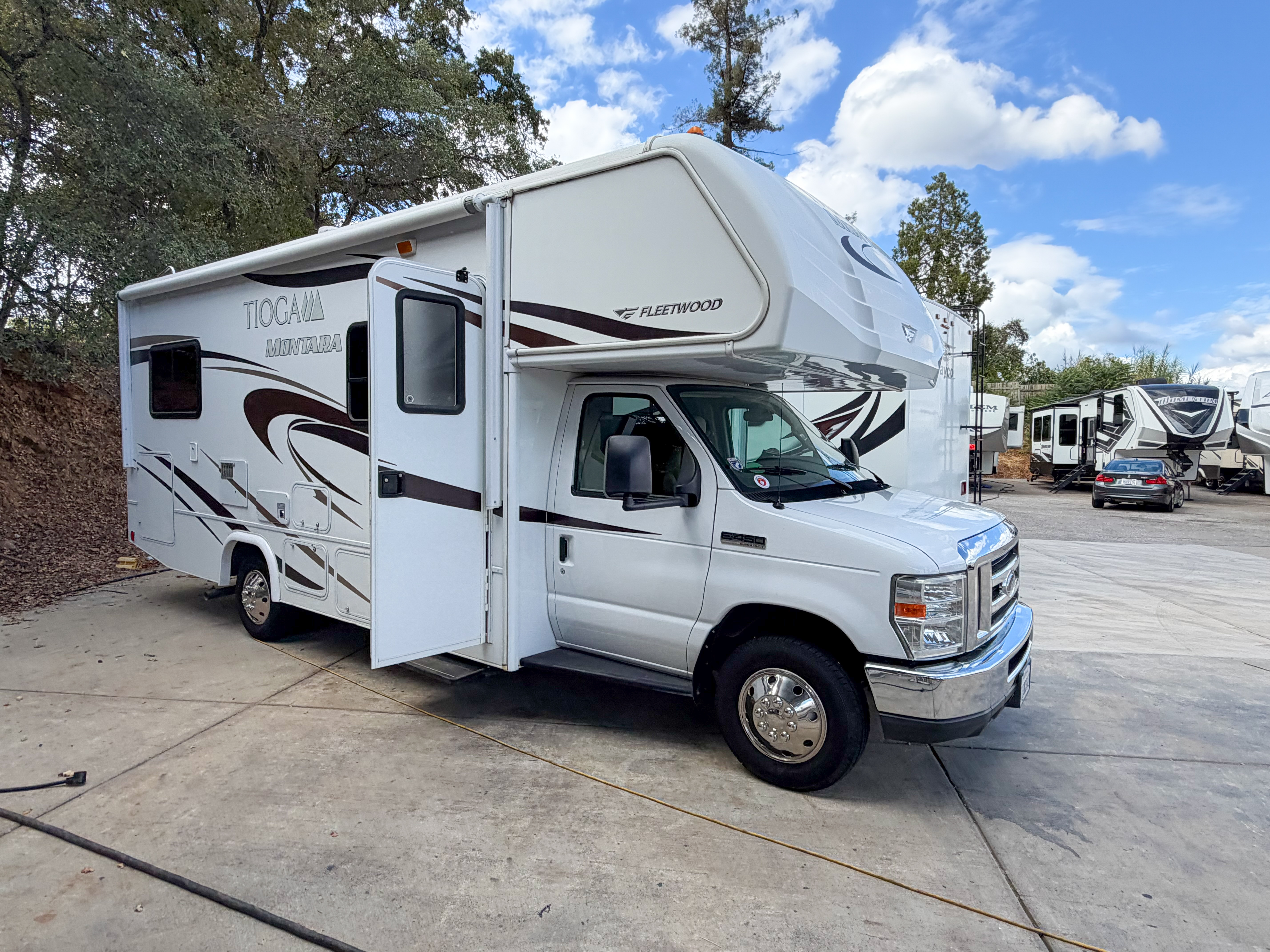 2014 Fleetwood TIOGA 25K in auburn CA
