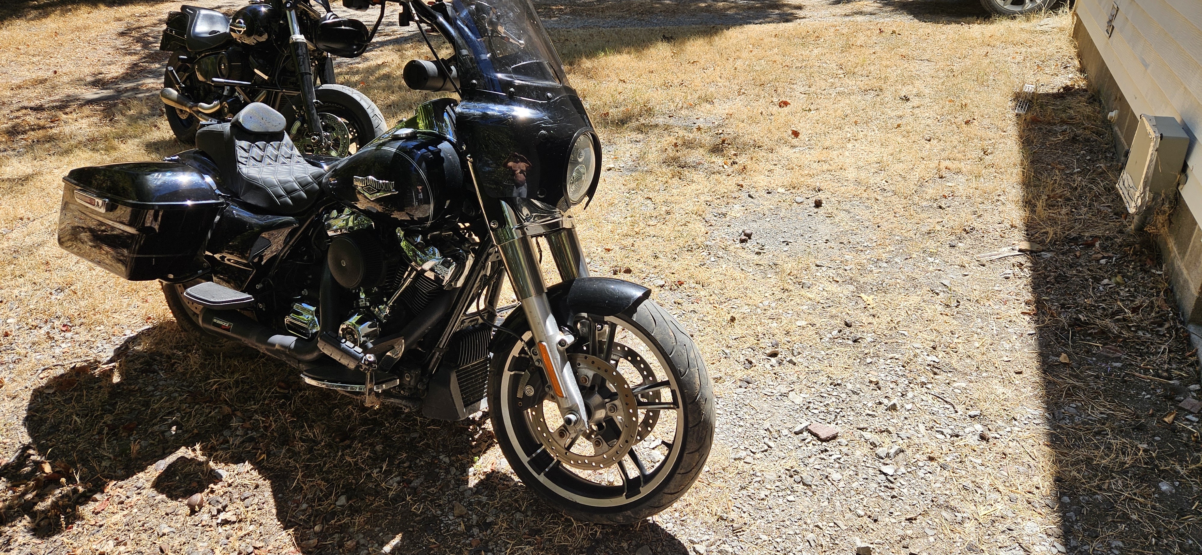 2017 Harley-Davidson ROAD KING FLHR FLHR in West Fork, AR