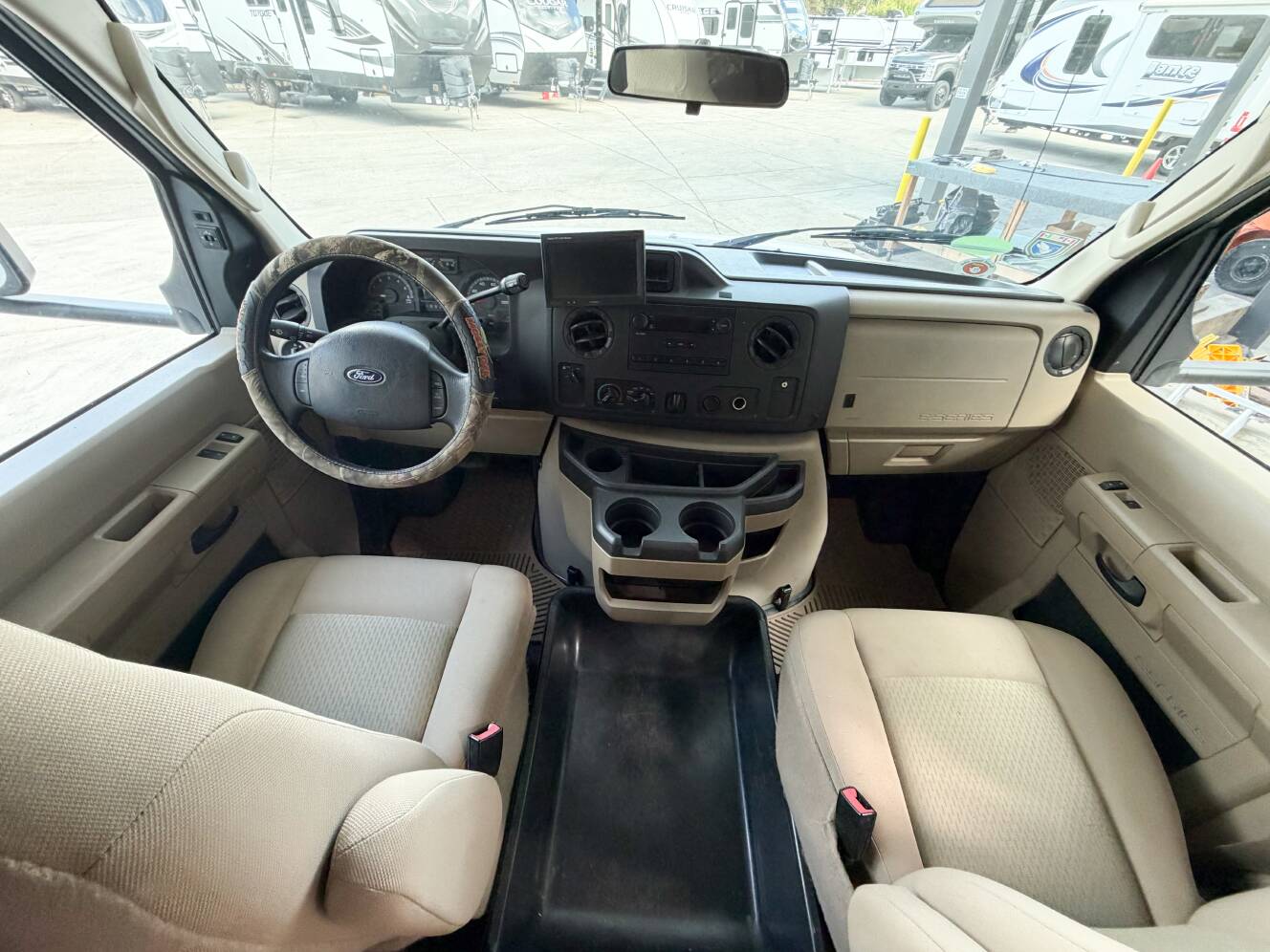 A photo of this 2014 Fleetwood TIOGA 25K
