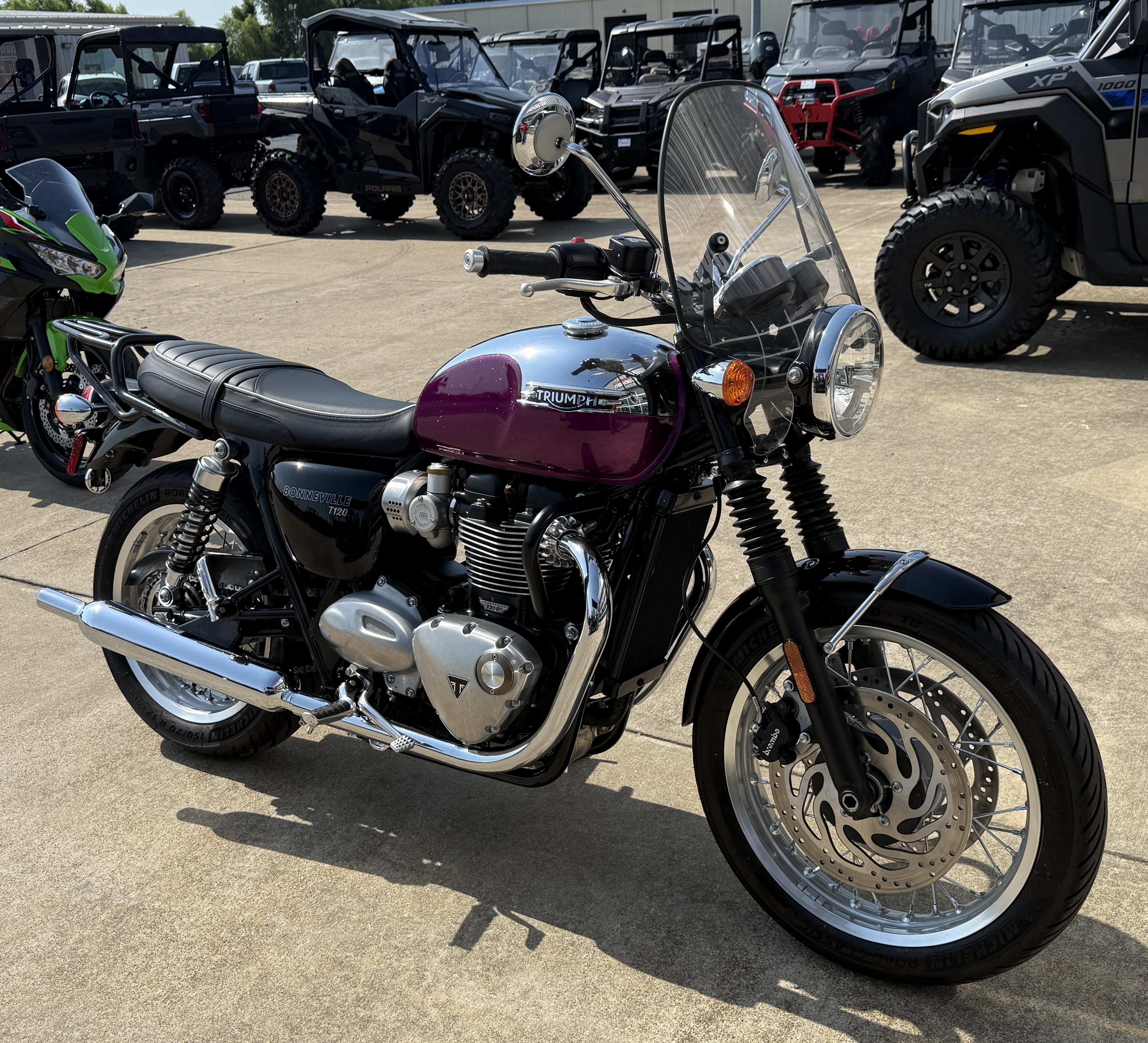 2023 Triumph Bonneville T120 Chrome Edition BASE in Union City, TN