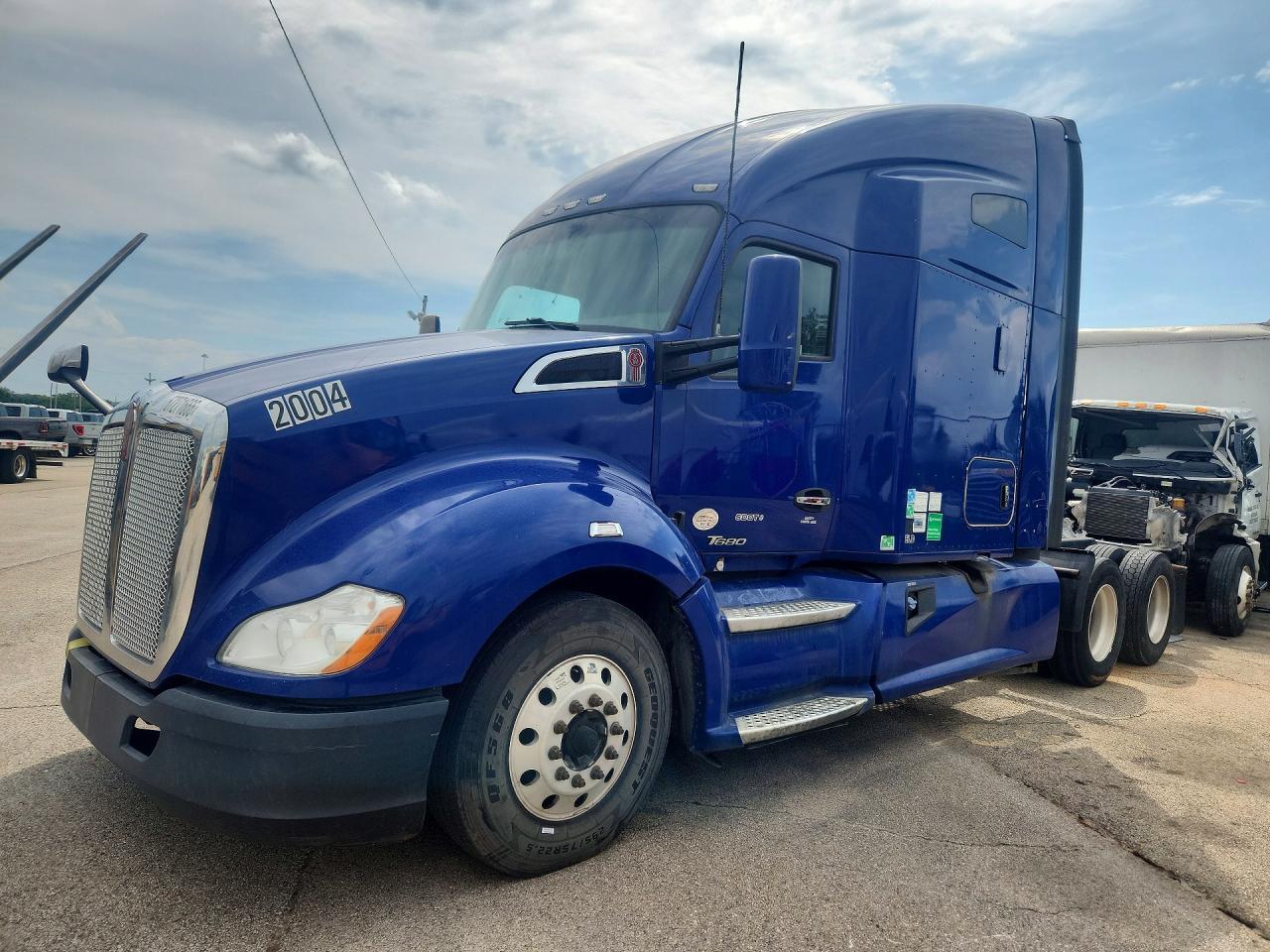 2019 KENWORTH T680 in Moraine, OH