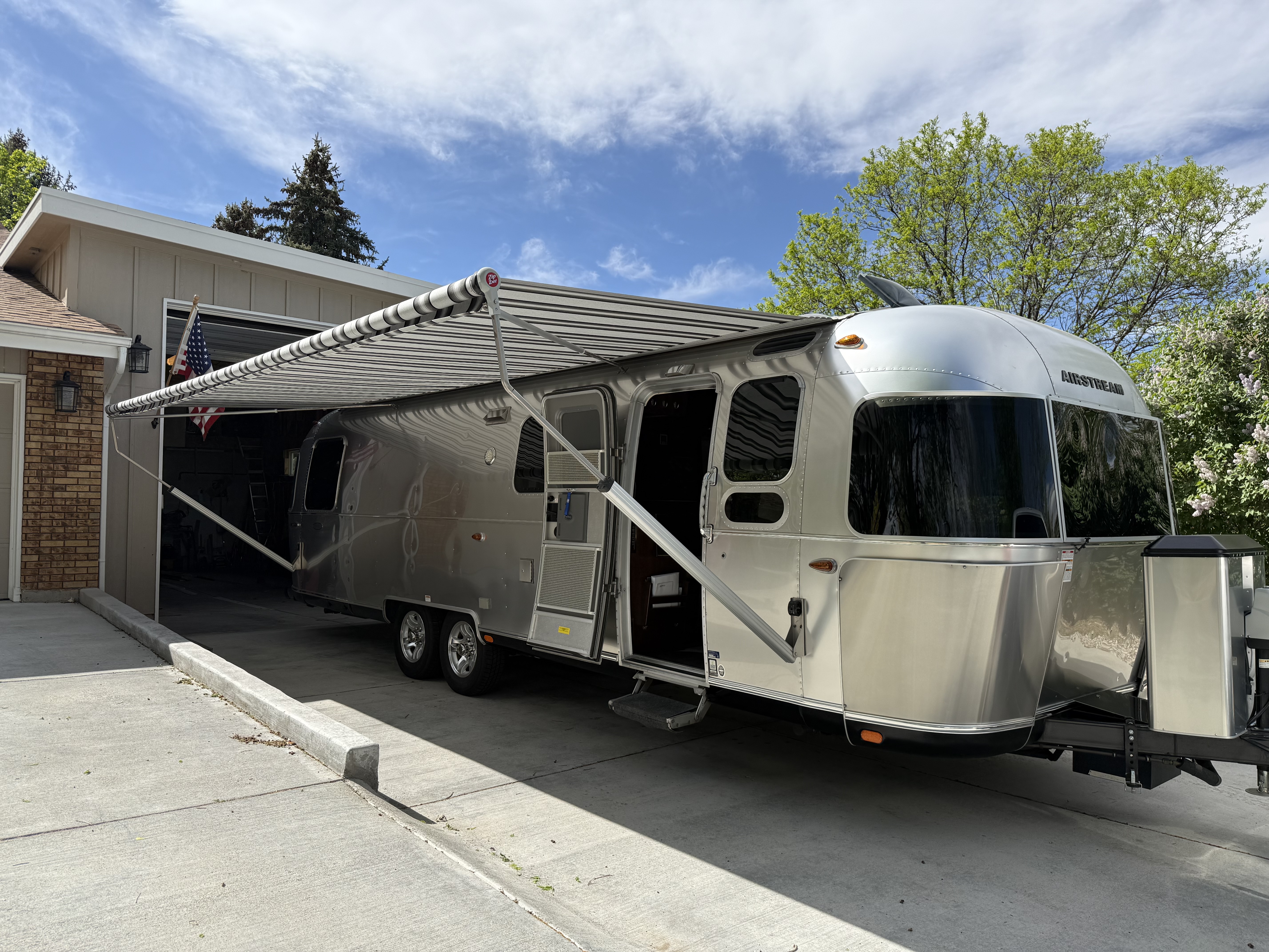 View more photos of this listing