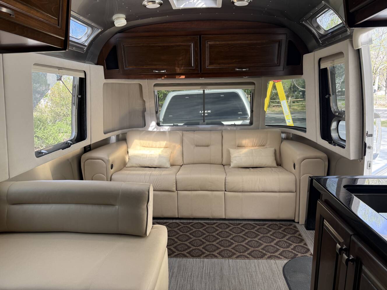 A photo of this 2018 Airstream CLASSIC 30RBQ