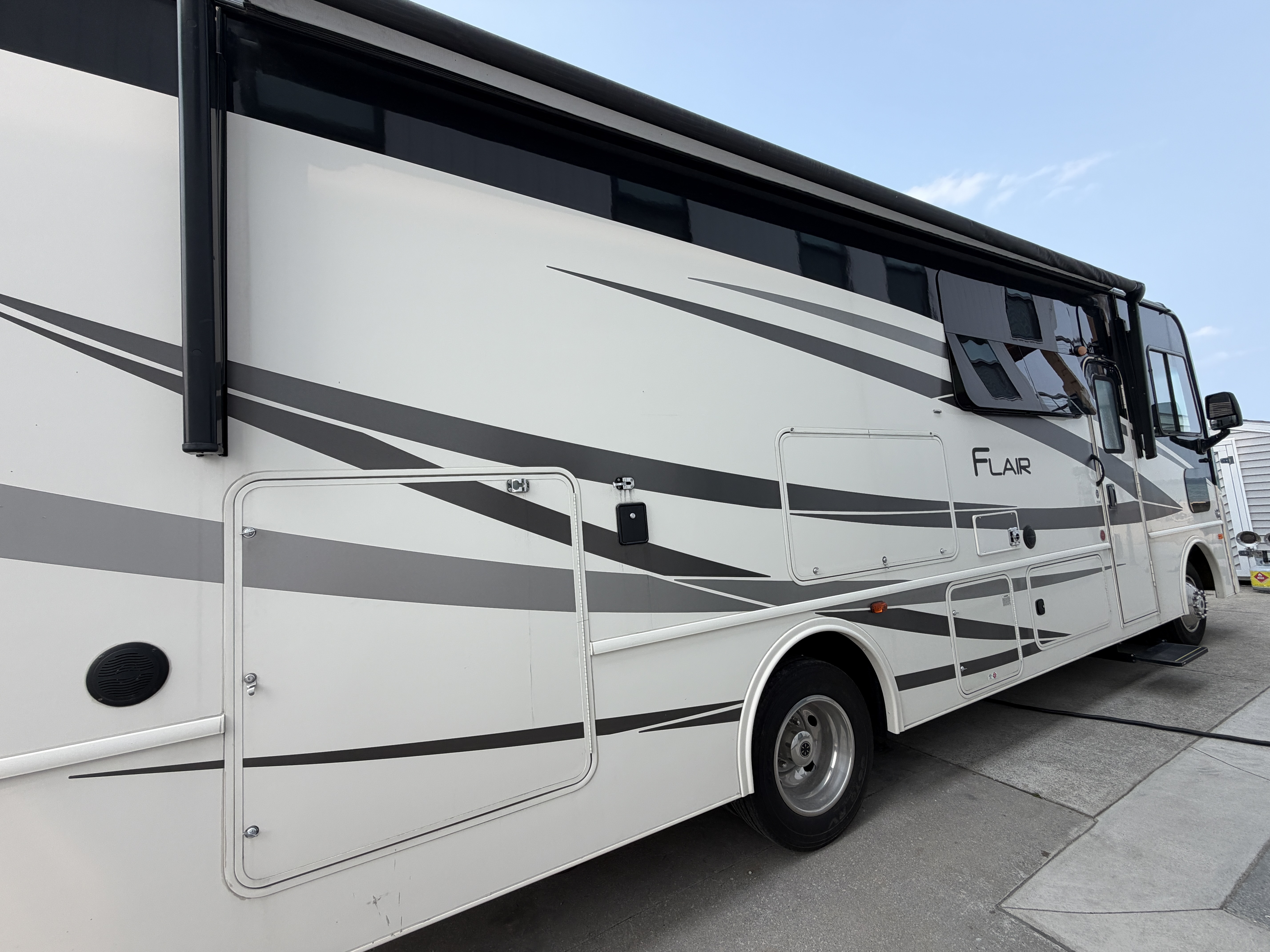 2019 Fleetwood FLAIR 29M in oscoda MI