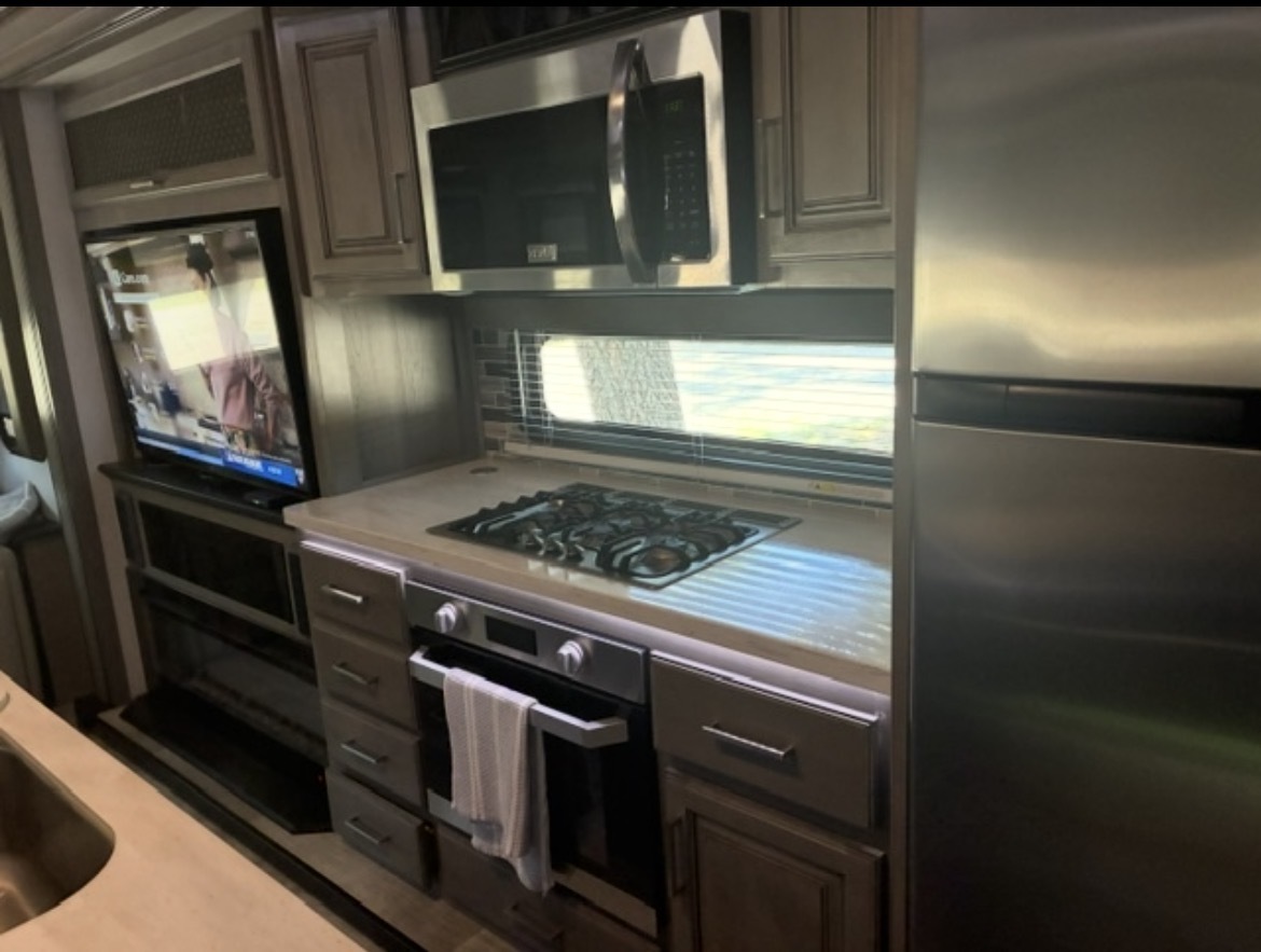 2020 Keystone MONTANA 3120RL in gilbert AZ