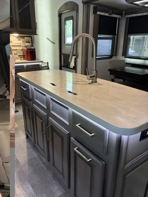 2020 Keystone MONTANA 3120RL RV
