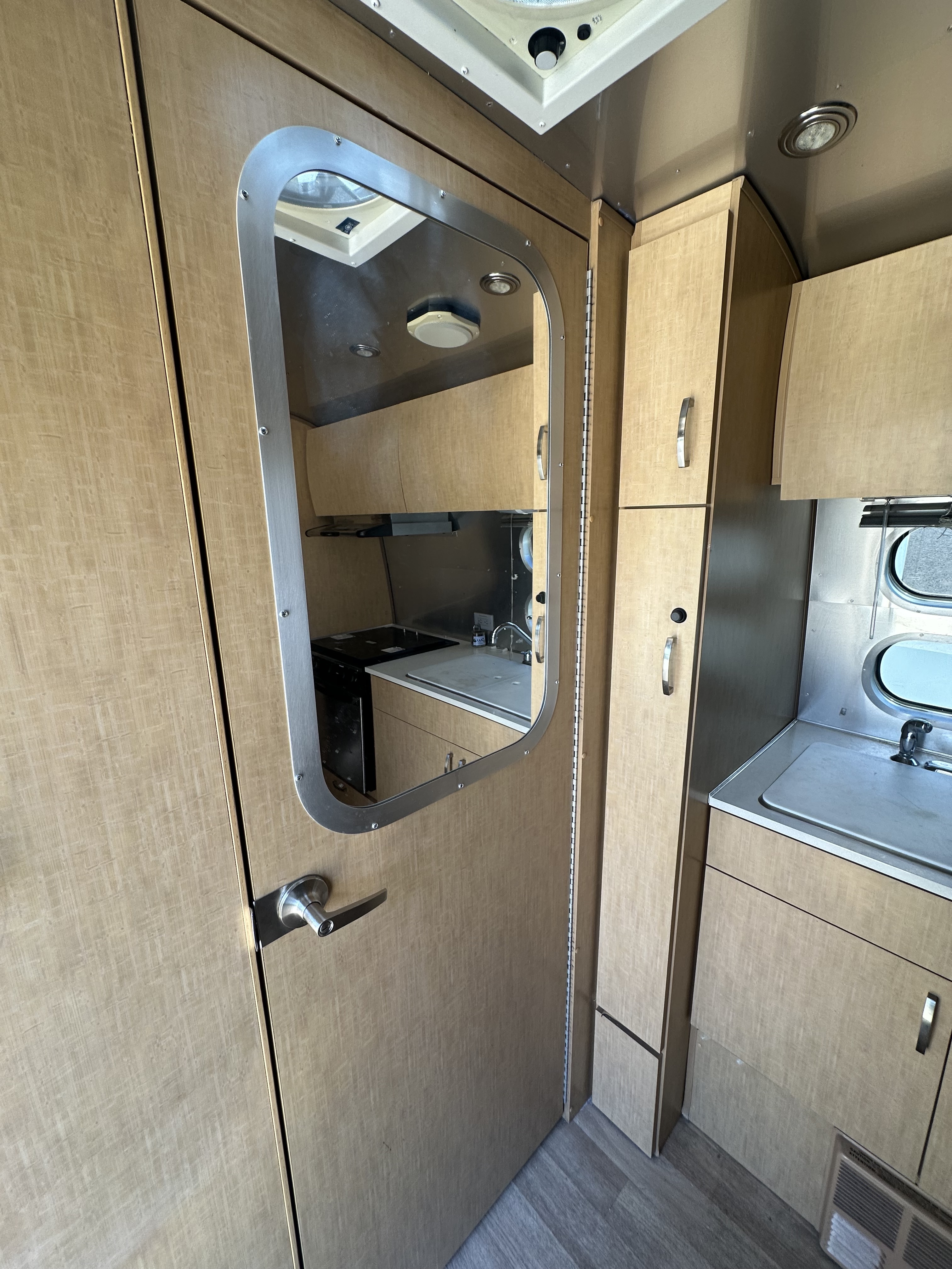 2011 Airstream FLYING CLOUD 23FB in el paso TX