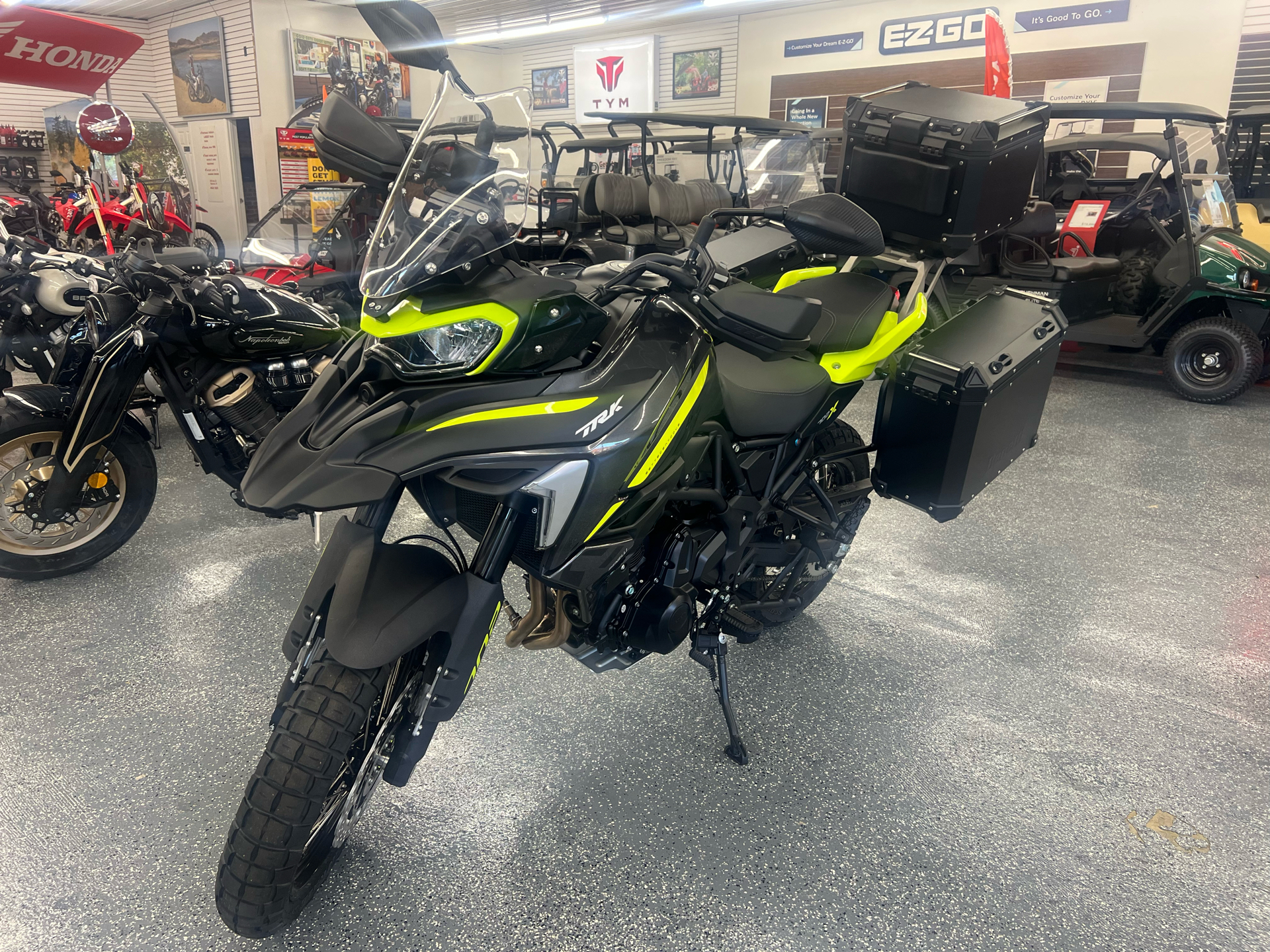 2025 Benelli TRK 702 X 702 X in Valparaiso, IN