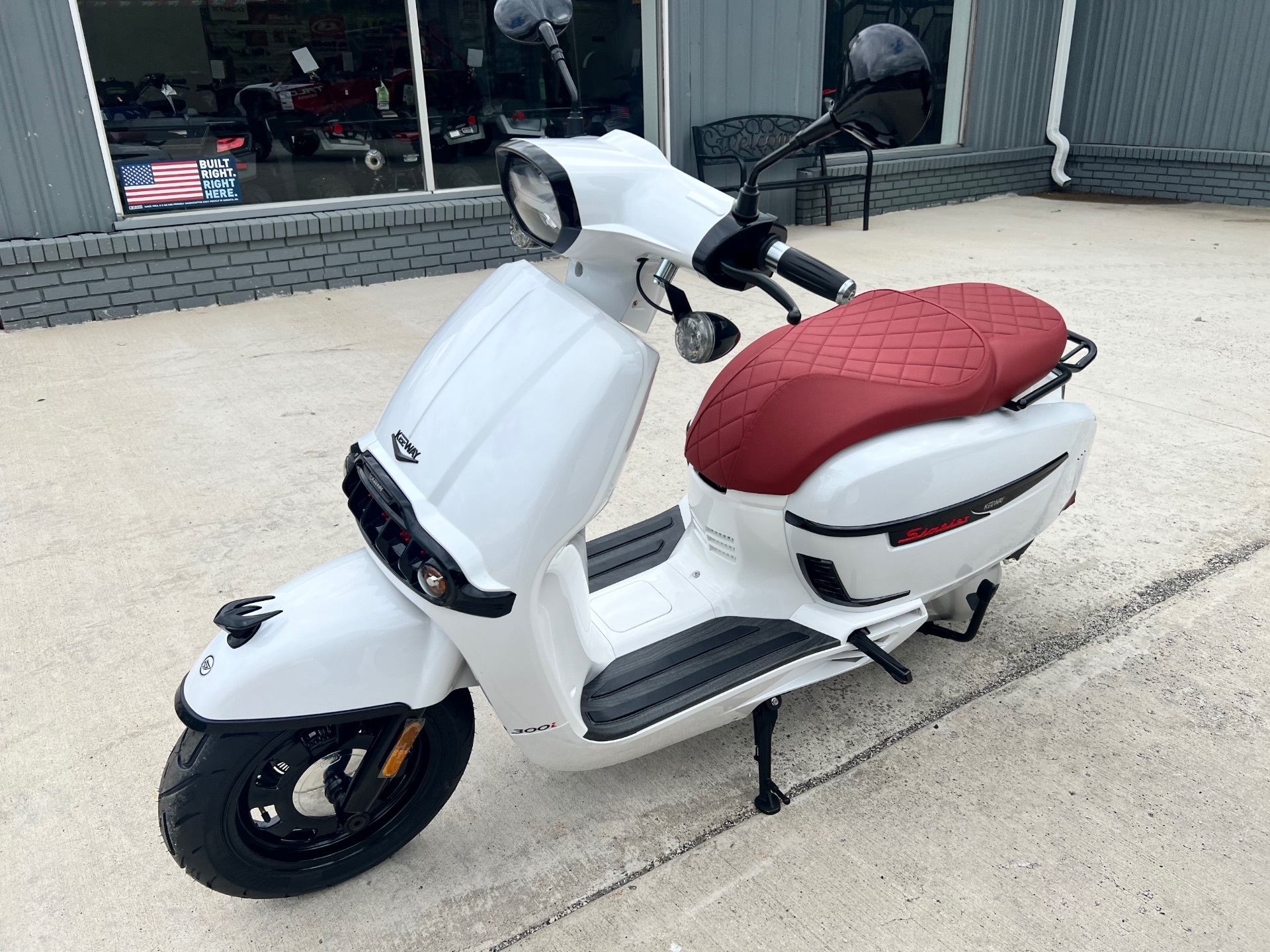 2025 Keeway Sixties 300i 300I in Valparaiso, IN
