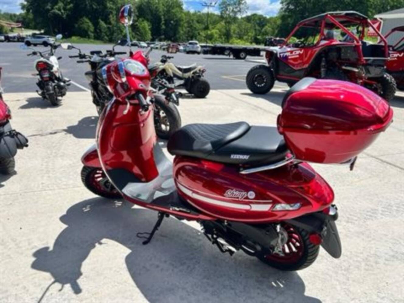 A photo of this 2026 Keeway Shiny 50