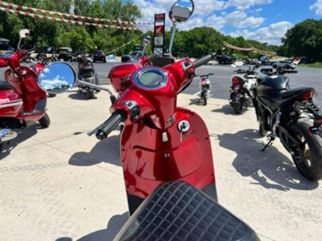 A photo of this 2026 Keeway Shiny 50