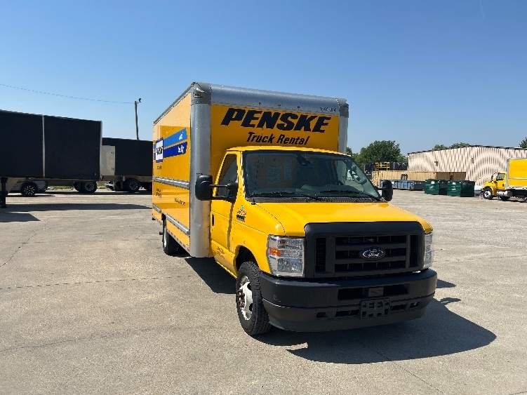 2022 FORD ECONOLINE in Louisville, KY