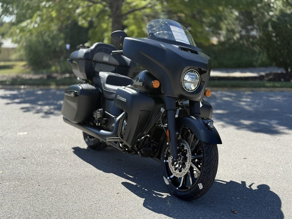 2026 Indian Roadmaster Dark Horse Black Smoke DARK HORSE in Olathe, KS