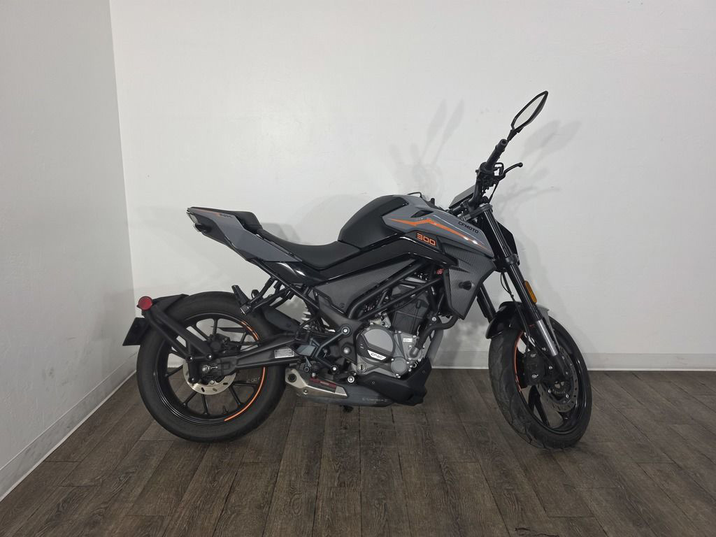 2022 CFMOTO 300 NK NK in Tucson, AZ