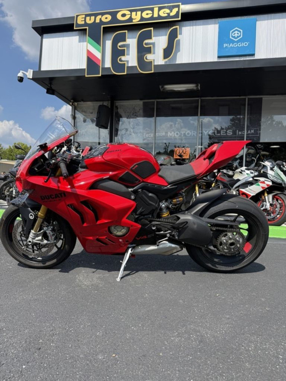 2024 Ducati Panigale V4 S Red V4 S in Charlotte, NC