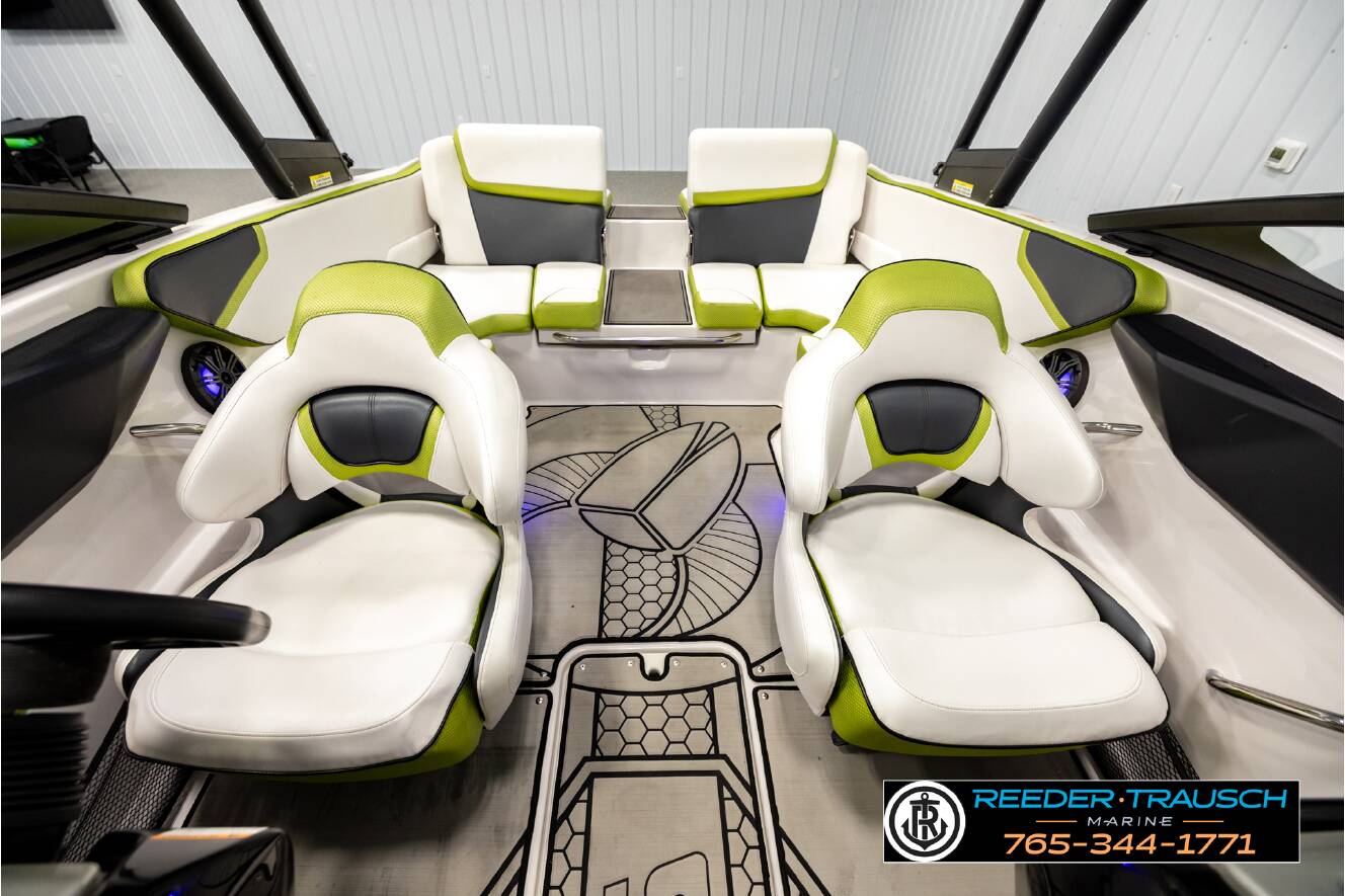 A photo of this 2016 Scarab 195