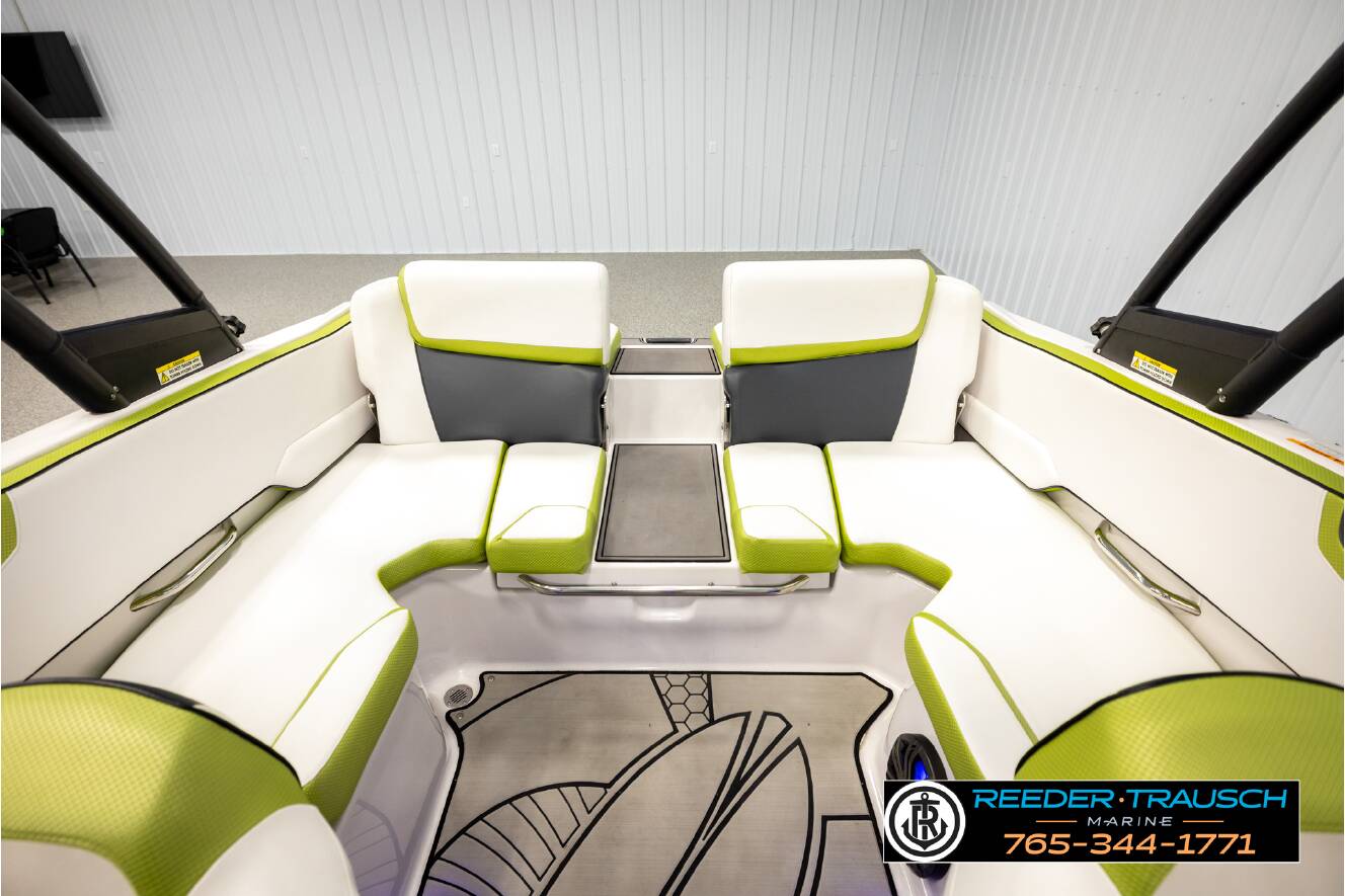 A photo of this 2016 Scarab 195