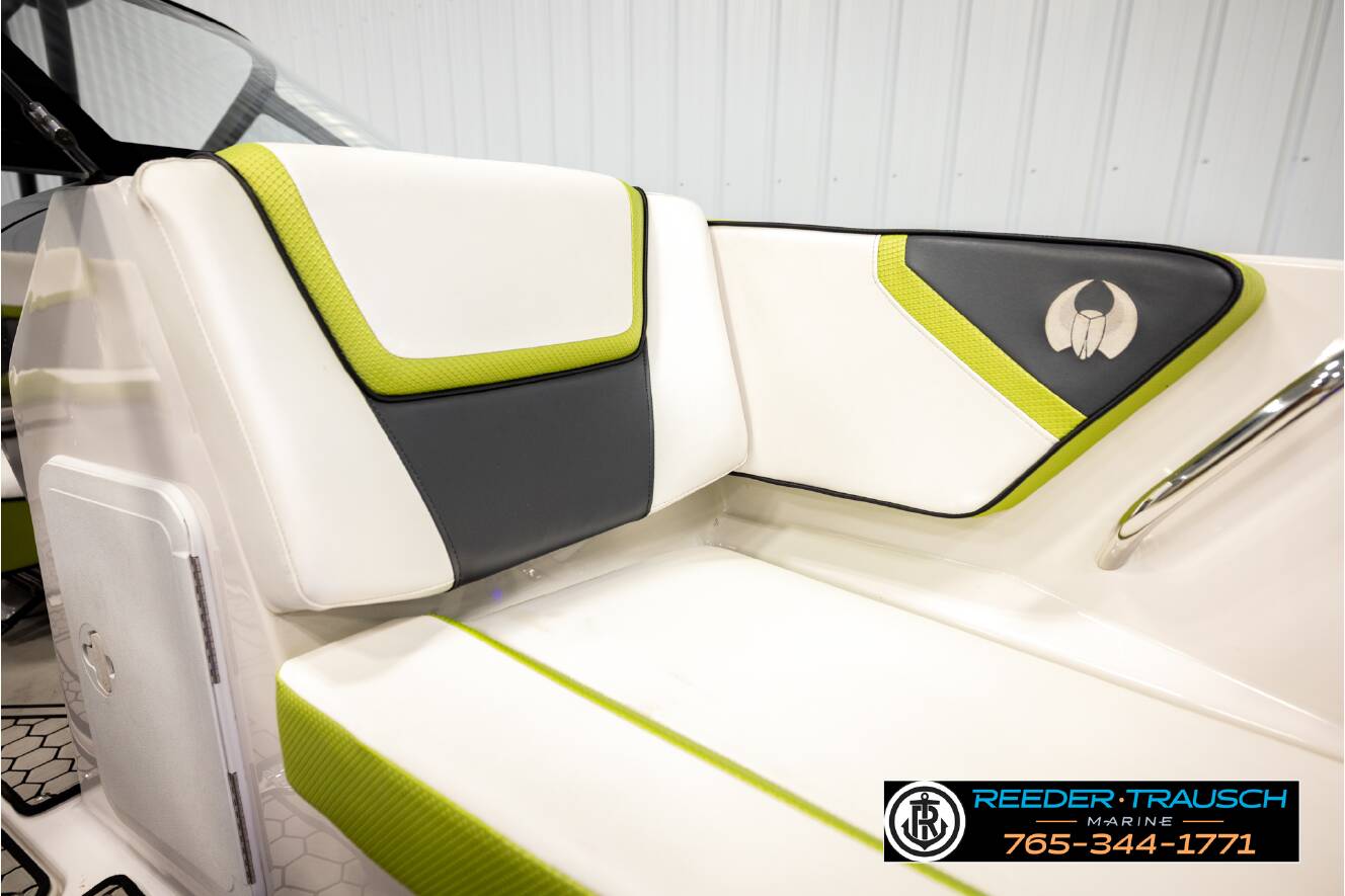 A photo of this 2016 Scarab 195