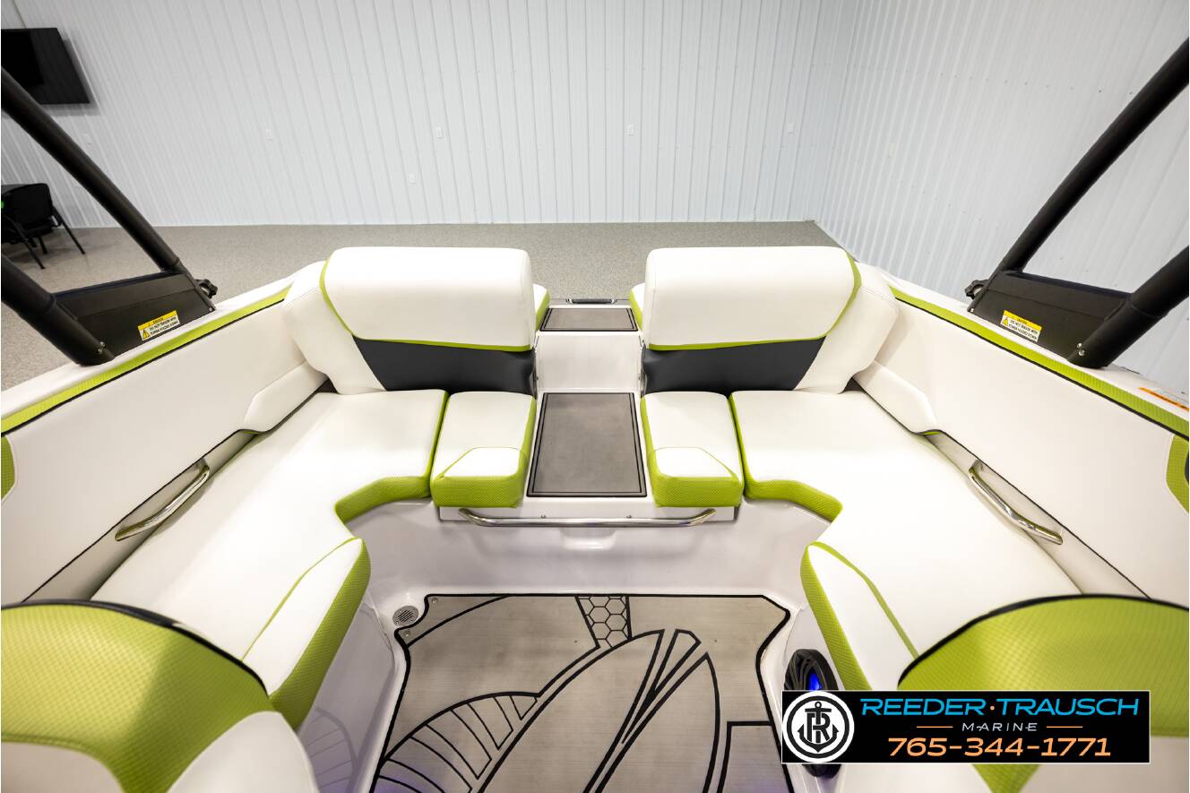 A photo of this 2016 Scarab 195