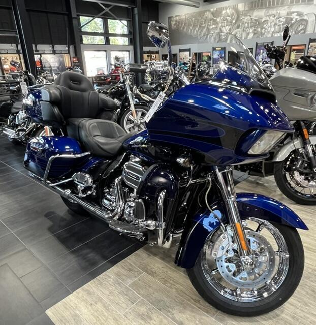2015 Harley-Davidson CVO Road Glide Ultra CVO ULTRA in Lebanon, NJ