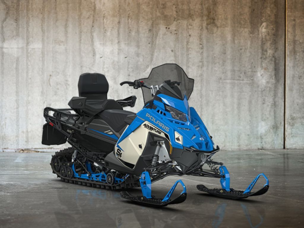 2027 Polaris® ProStar S4 Voyageur Adventure Ultimate 1.6" Matte Silve PROSTAR S4 1.6 in hampton falls NH