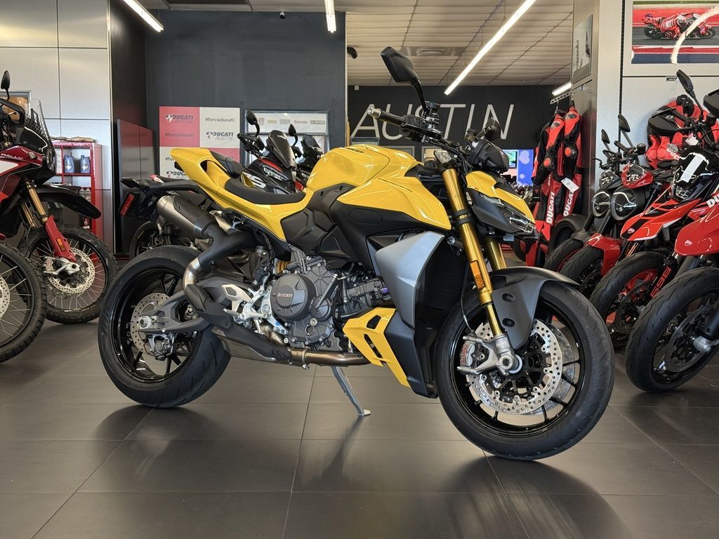 2026 Ducati Streetfighter V2 S Ducati Yellow V2 S in Austin, TX