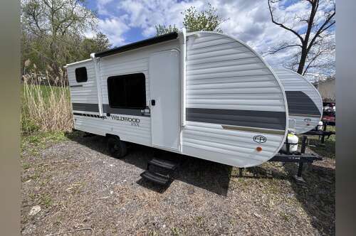 2026 Forest River Wildwood FSX 174DBLE in frankfort NY