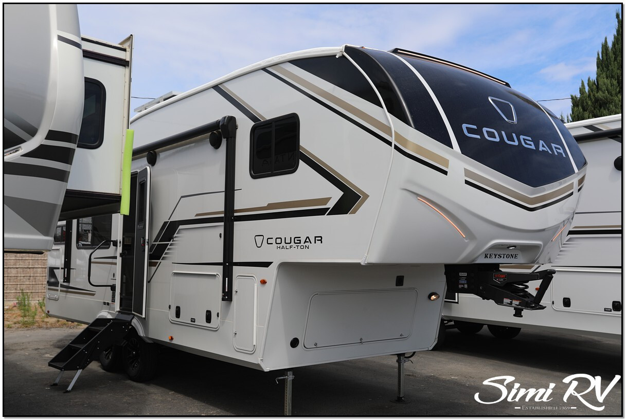 2027 Keystone COUGAR HALF-TON 23MLE in simi valley CA