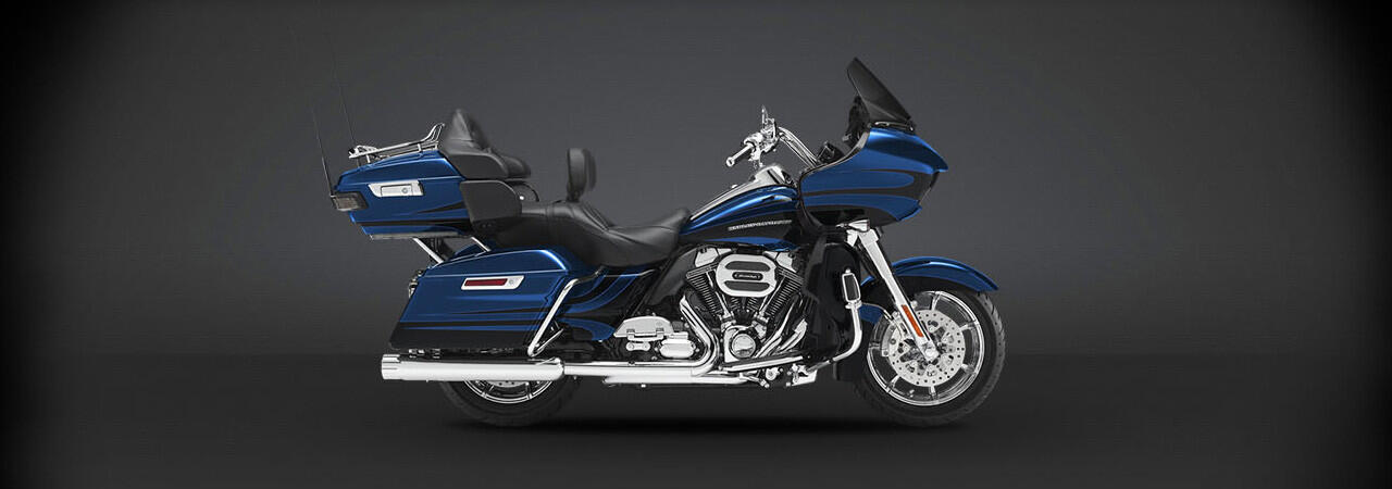 2015 Harley-Davidson CVO Road Glide Ultra CVO ULTRA in Milwaukee, WI