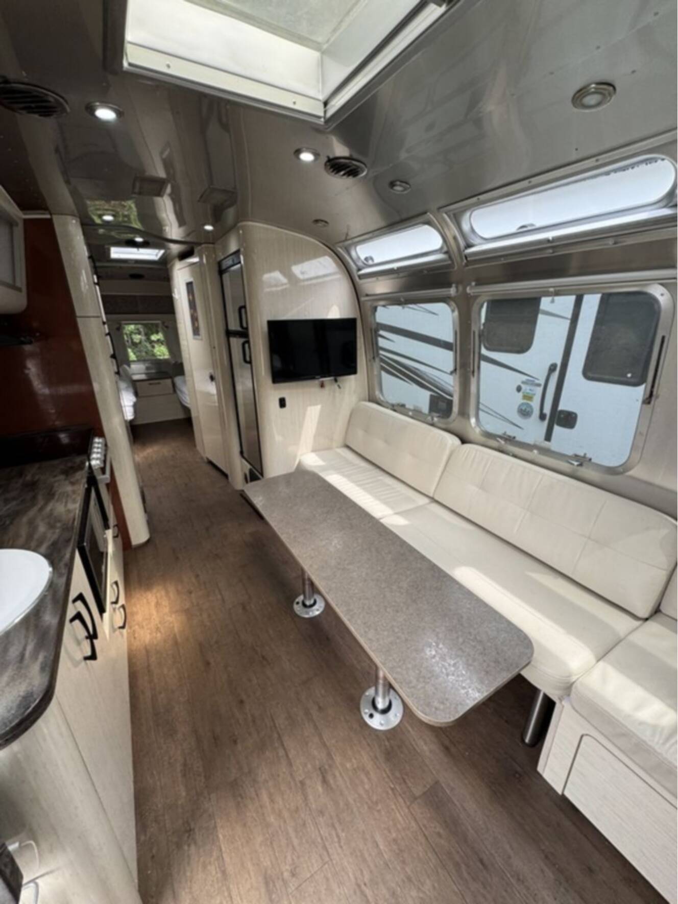 A photo of this 2018 Airstream International Serenity 30RB Twin