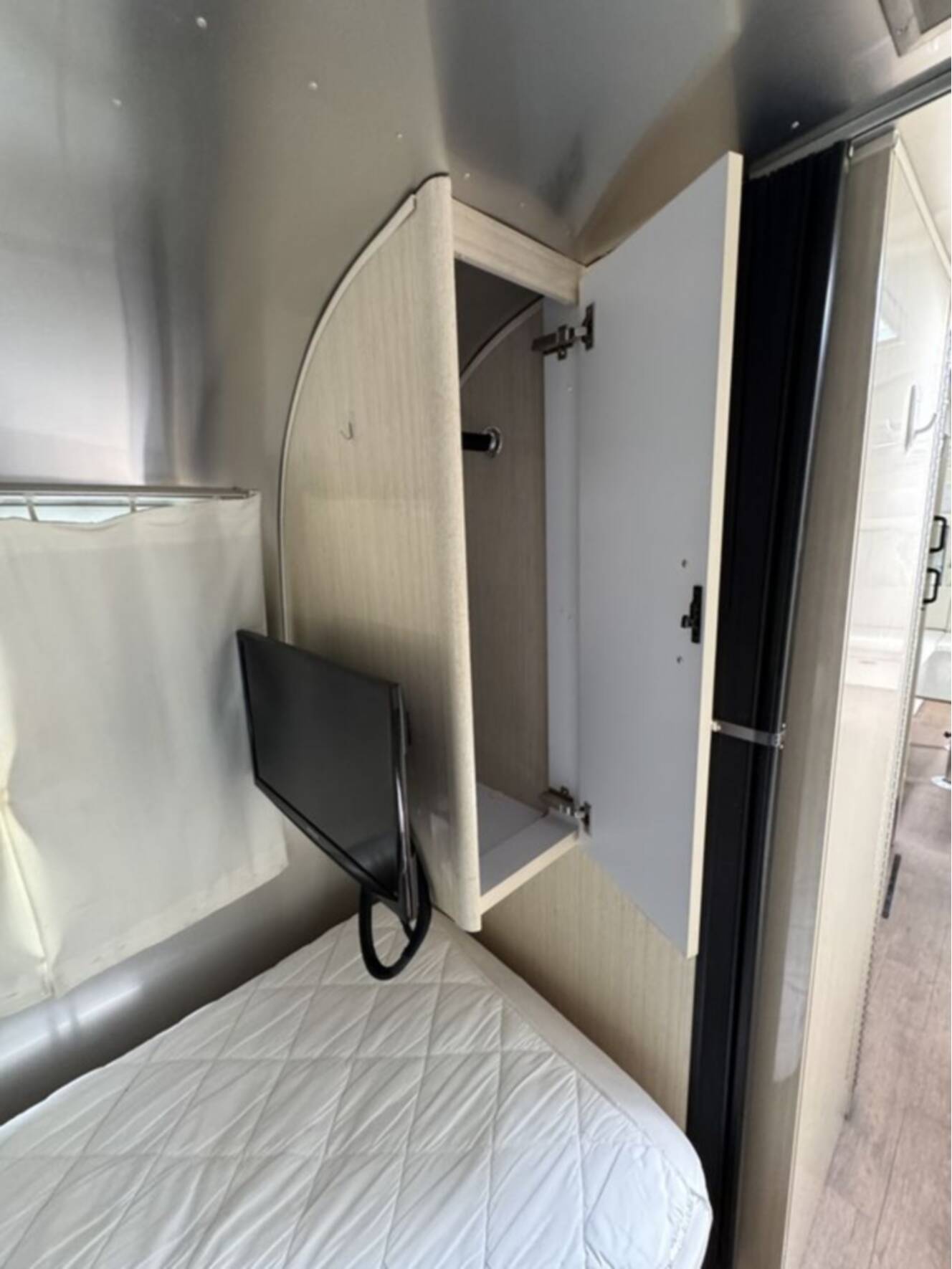 A photo of this 2018 Airstream International Serenity 30RB Twin
