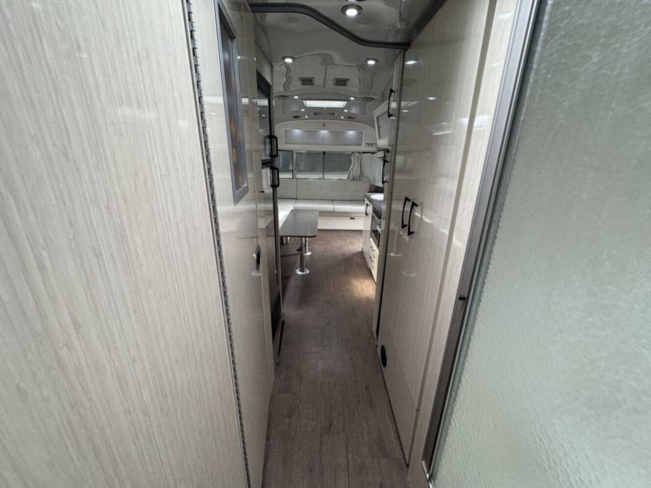 A photo of this 2018 Airstream International Serenity 30RB Twin