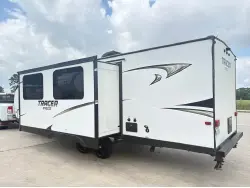 2018 Prime Time Manufacturing Tracer Breeze 26DBS