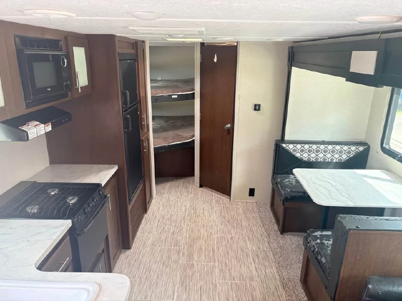 2018 Prime Time Manufacturing Tracer Breeze 26DBS