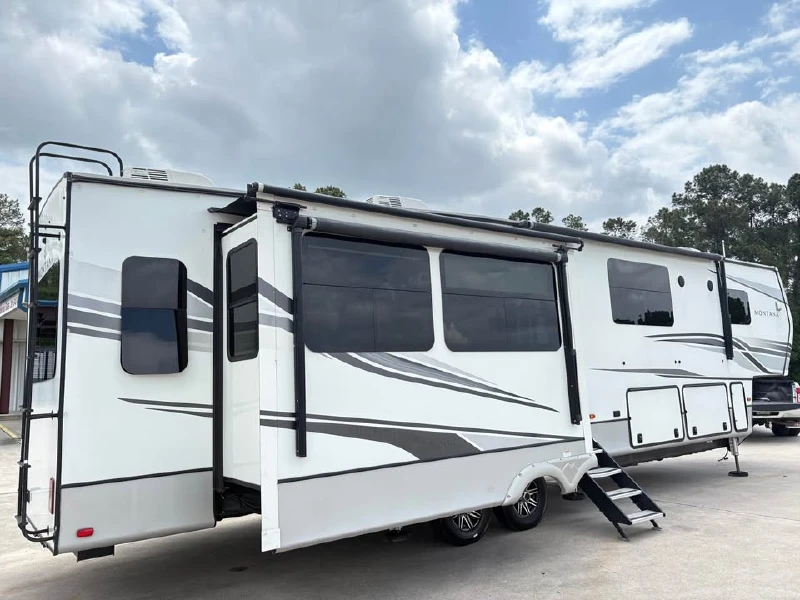 2022 Keystone Montana 3855BR