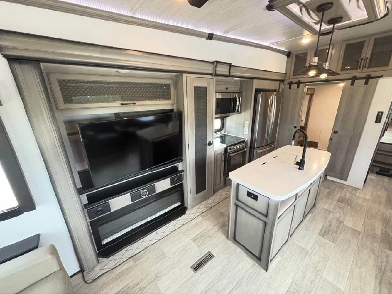 2022 Keystone Montana 3855BR