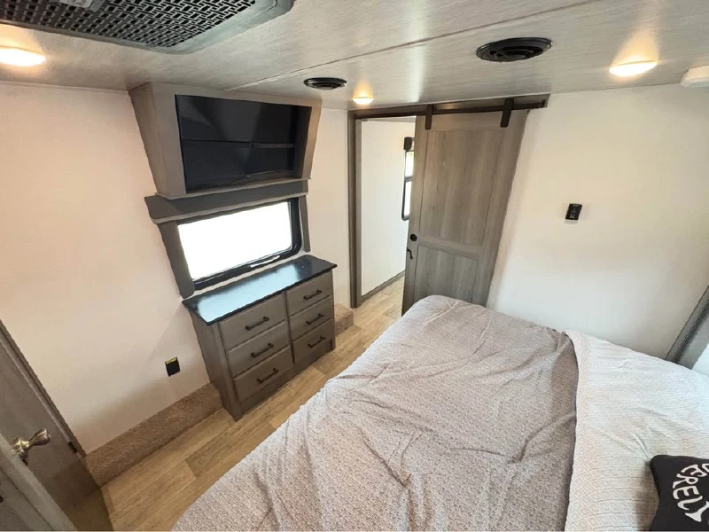 2022 Keystone Montana 3855BR