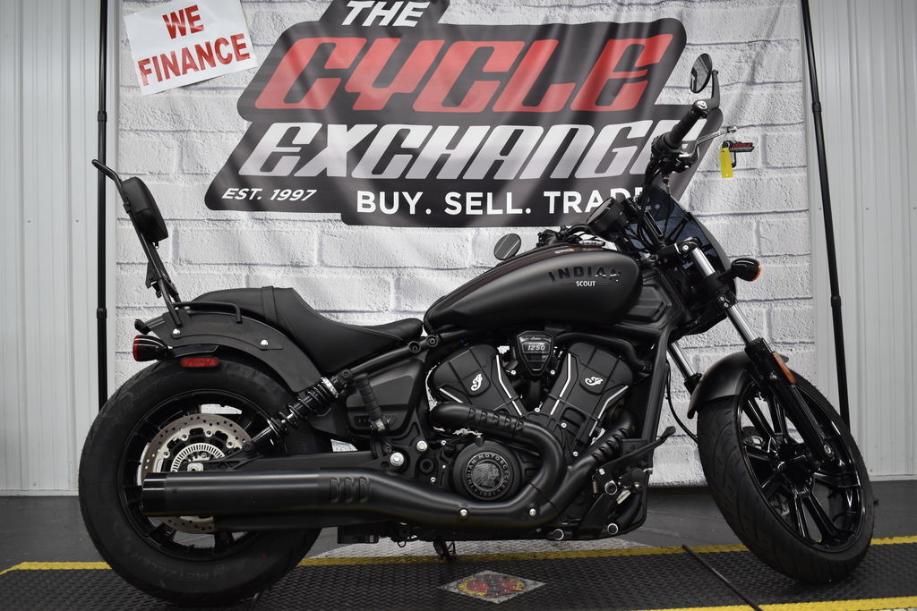 2025 Indian Motorcycle® Sport Scout® Limited +Tech Black Metallic LIMITED +TECH in Andover, NJ
